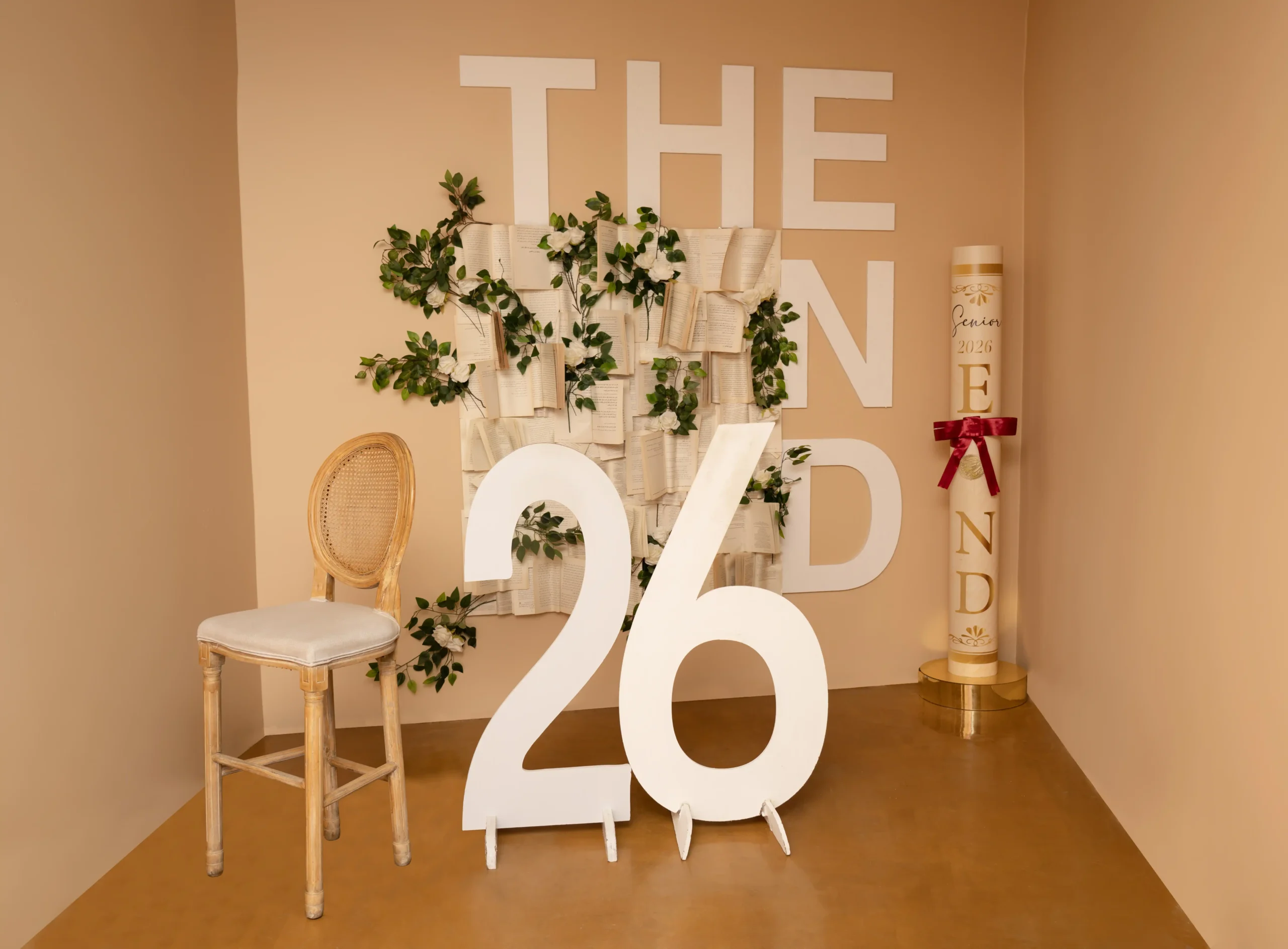 THE END BOOTH
